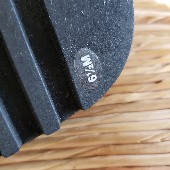 Guess Puff Sandals NEW! - Picture 13 of 14